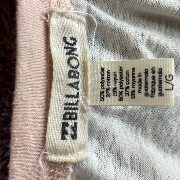 Billabong 1/2 sleeve t-shirt. - Picture 5 of 5